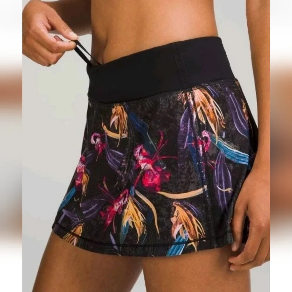 Lululemon Pace Rival Mid-Rise Veiled Floral Black Multi Skirt Pickleball! Size 6